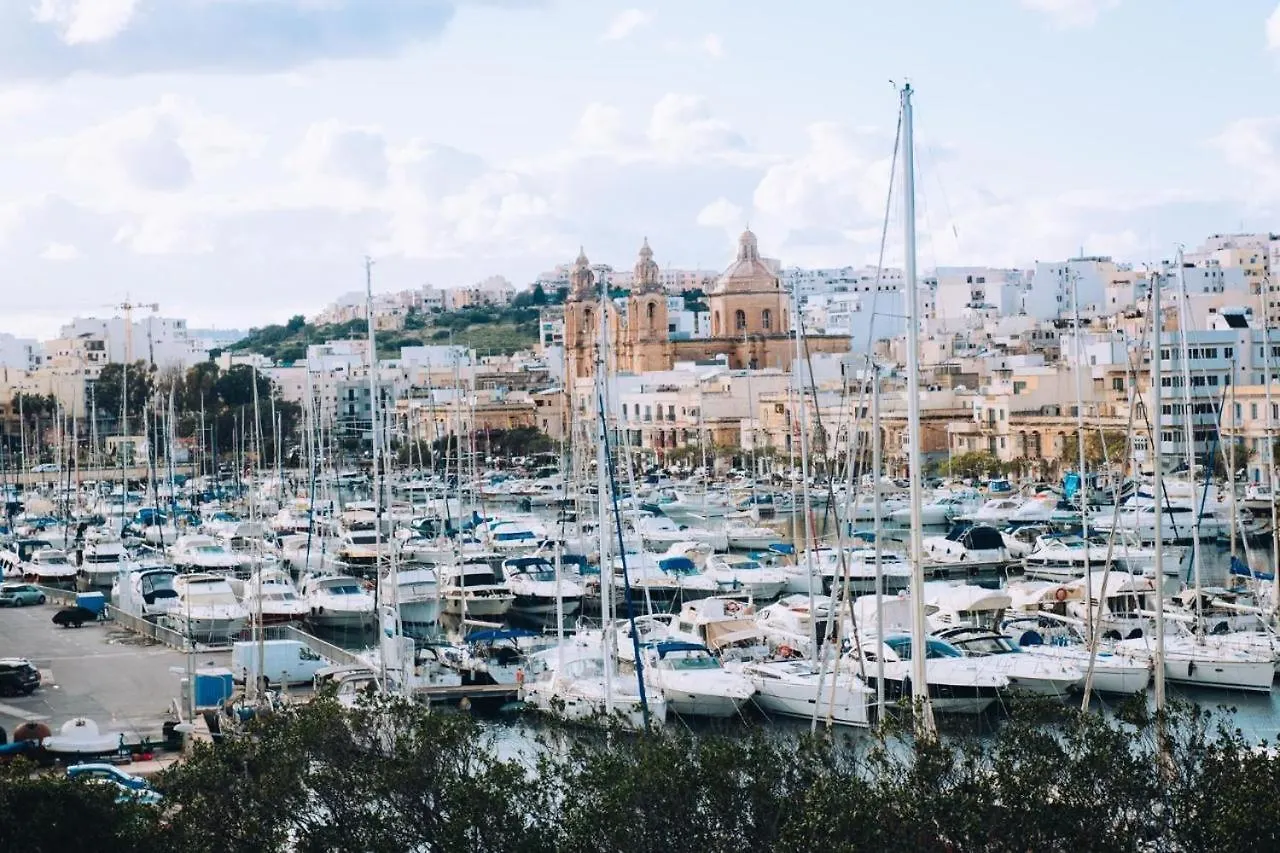 Bed & Breakfast Bb Marina - Close To Rock Beach Malta Pieta